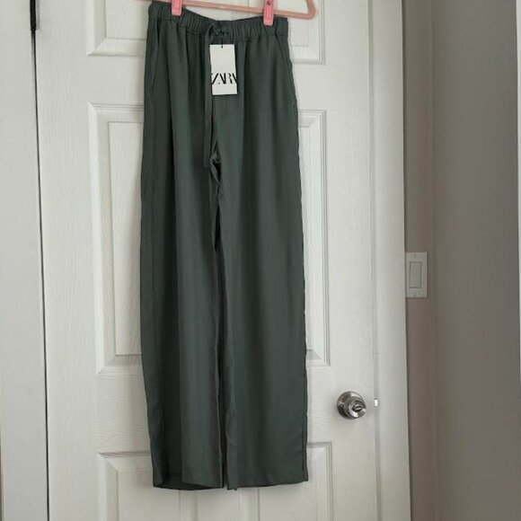 Brand New! Zara Drawstring Pant in Olive - Picture 3 of 8